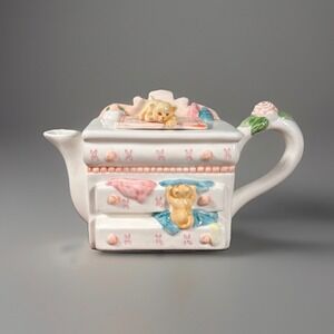 Applause Morgan Creative Kittens on Dresser Ceramic Teapot Pastel Pink Blue Vtg